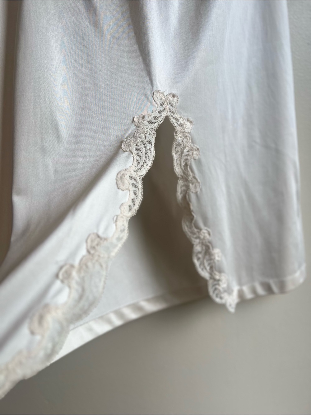 White Lace Slit Midi Slip Skirt Coquette Romantic Fairycore - Picture 2 of 8